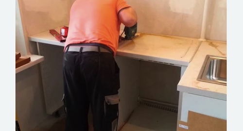 Сборка кухонного гарнитура. Октябрьский